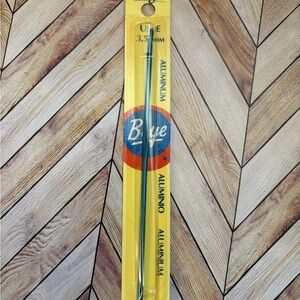 Vintage Wrights Boye Aluminum crochet hook size 3.5mm